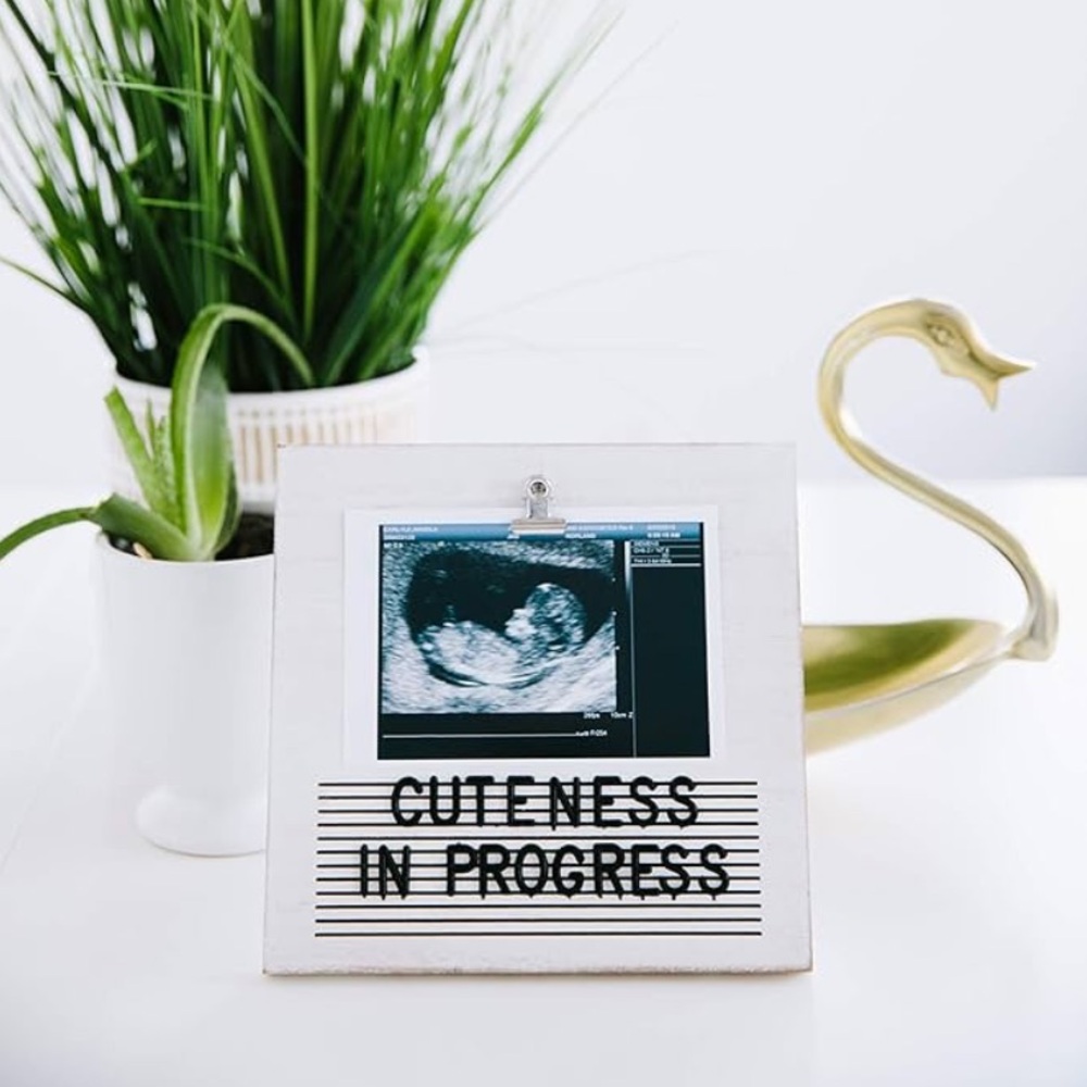 Pearhead Classic Wooden Letterboard Sonogram Photo Frame Baby Clip Photo Frame